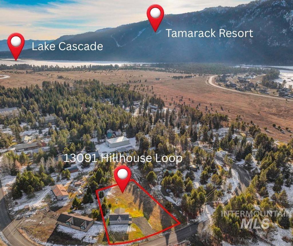 Photo of 13091 Hillhouse Loop, Donnelly, ID 83615 (MLS # 98969373)