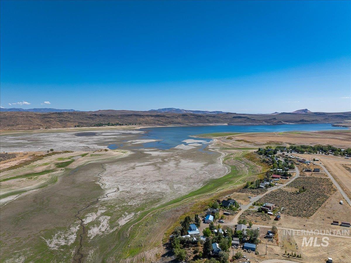 Bird's eye view of a water and mountain view