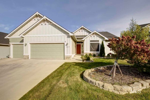 1817 W HENRYS FORK DR, MERIDIAN, ID 83642 - Image bb1dfb5f46fd0122674312c61a15f0bc/3707277129