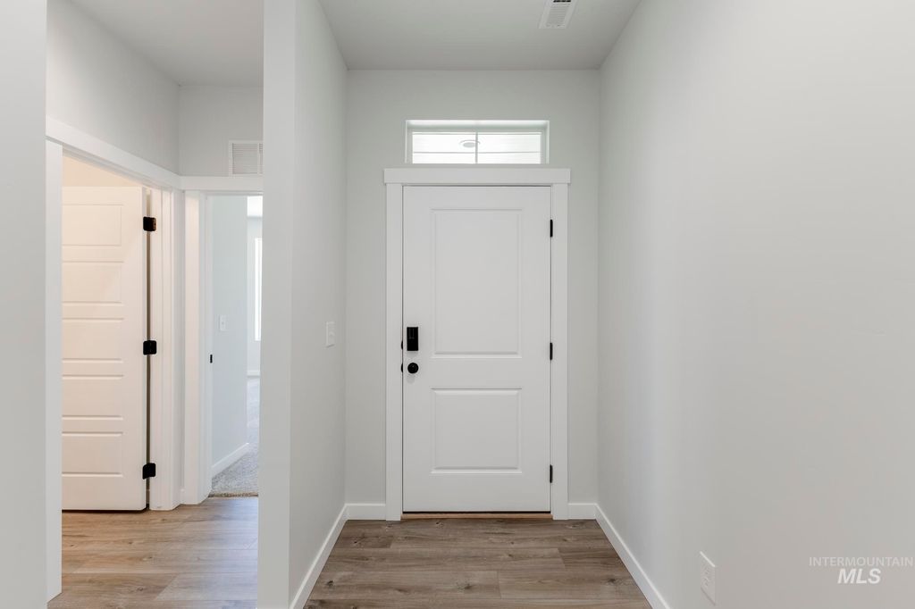 Photo of 3885 W Piscina Dr, Meridian, ID 83642 (MLS # 98975527)