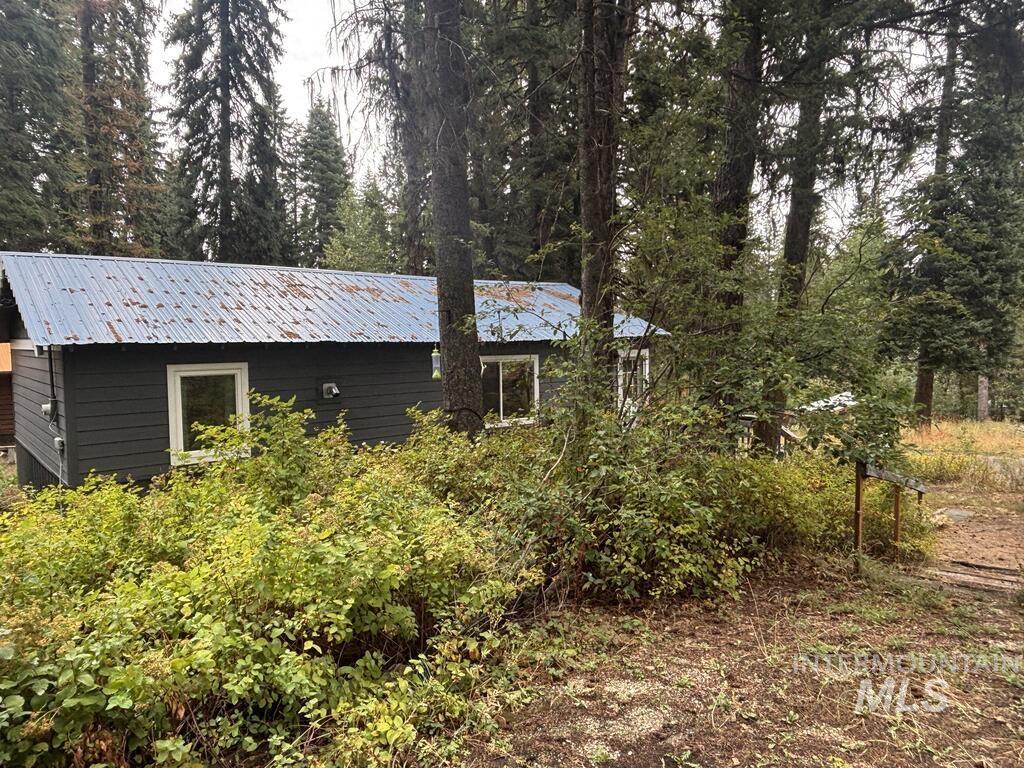 Photo of 655 West Mountain Rd, Cascade, ID 83611 (MLS # 98999963)
