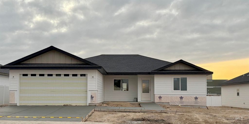 Photo of 938 Gregory Way, Twin Falls, ID 83301 (MLS # 98963544)