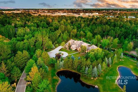 Photo of 1582 E Rivers End Ct, Eagle, ID 83616 (MLS # 98964938)