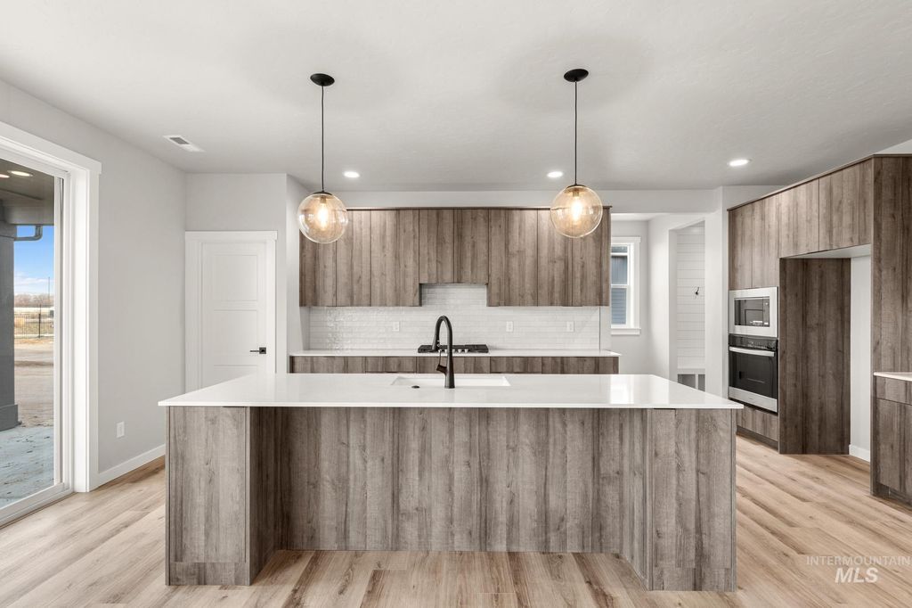 Photo of 5390 W Yarnell St, Eagle, ID 83616 (MLS # 98968754)