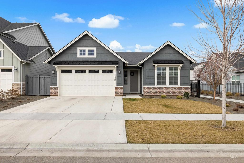 Photo of 18285 N Arch Haven Way, Nampa, ID 83687 (MLS # 98976114)