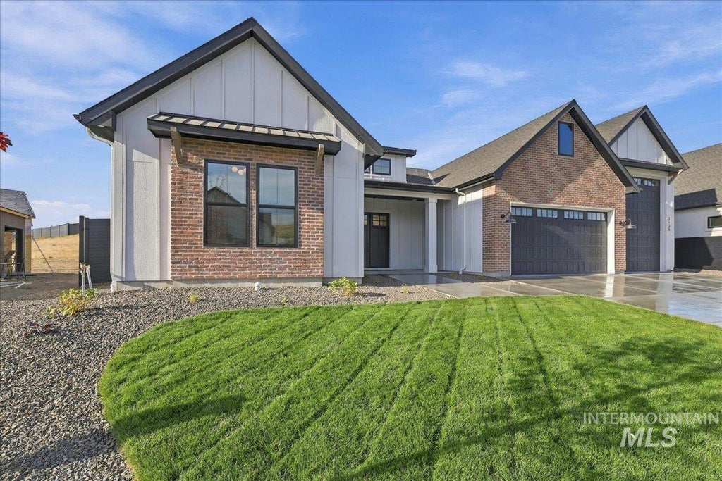 Photo of 10 E Midberry Crt, Nampa, ID 83687 (MLS # 99004831)