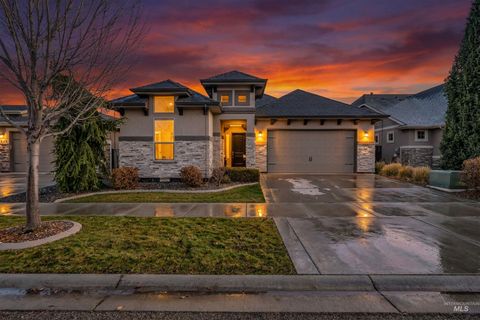 Photo of 3258 S Arctic Fox Avenue, Eagle, ID 83616 (MLS # 98968983)