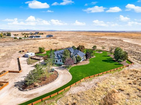 Photo of 13100 S Laken Ln, Kuna, ID 83634 (MLS # 98984221)