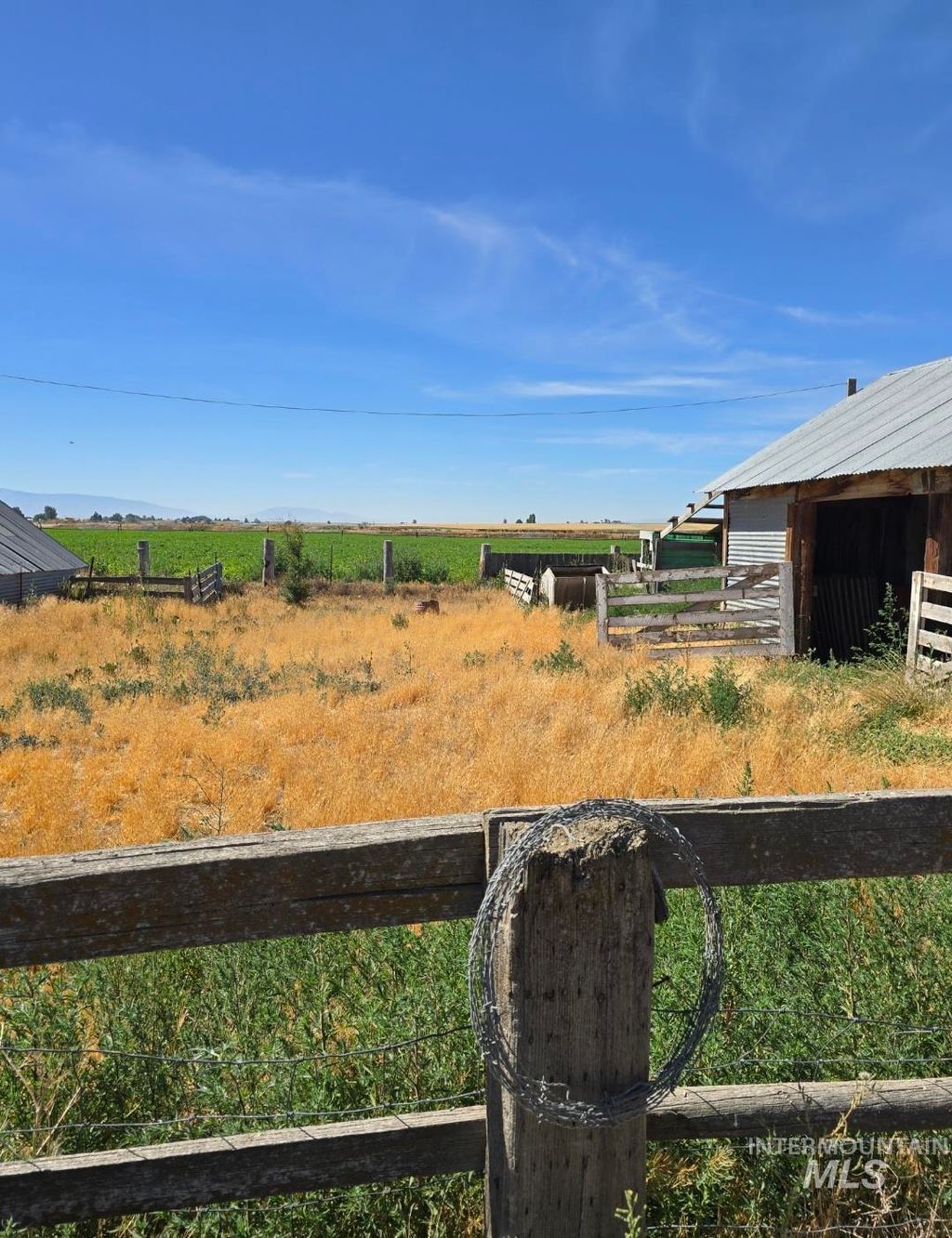 Photo of 975 W 100 S, Paul, ID 83347 (MLS # 98971182)