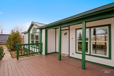 Photo of 92 Lake View Drive, Carey, ID 83320 (MLS # 98968126)