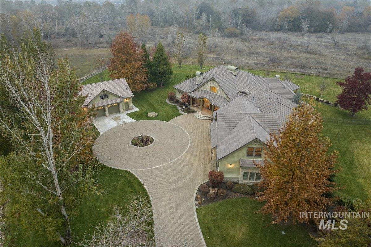 Aerial overview of property's location