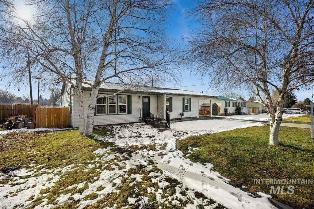 Photo of 363 Glacier Dr, Jerome, ID 83338 (MLS # 98971665)