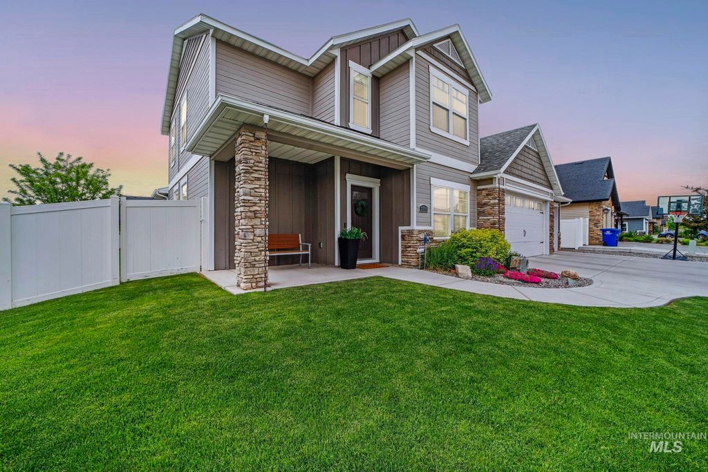 Photo of 2858 Sunray Loop, Twin Falls, ID 83301 (MLS # 98962895)