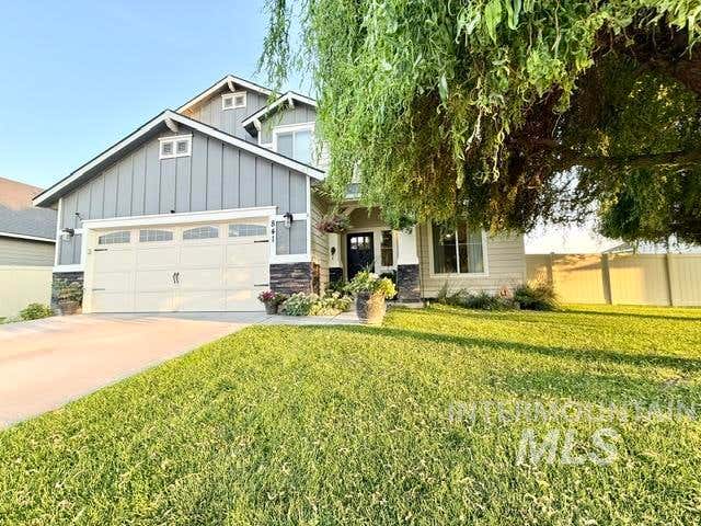 Photo of 841 Canyon Crest Dr, Twin Falls, ID 83301 (MLS # 98995986)