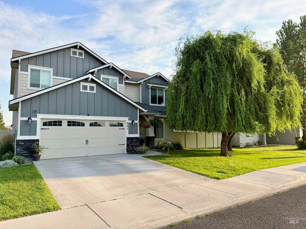 Photo of 841 Canyon Crest Dr, Twin Falls, ID 83301 (MLS # 98995986)