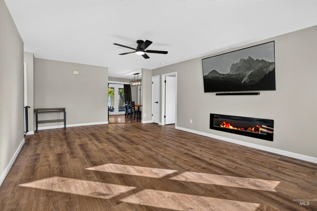 Photo of 307 Pine St, New Plymouth, ID 83655 (MLS # 99004412)