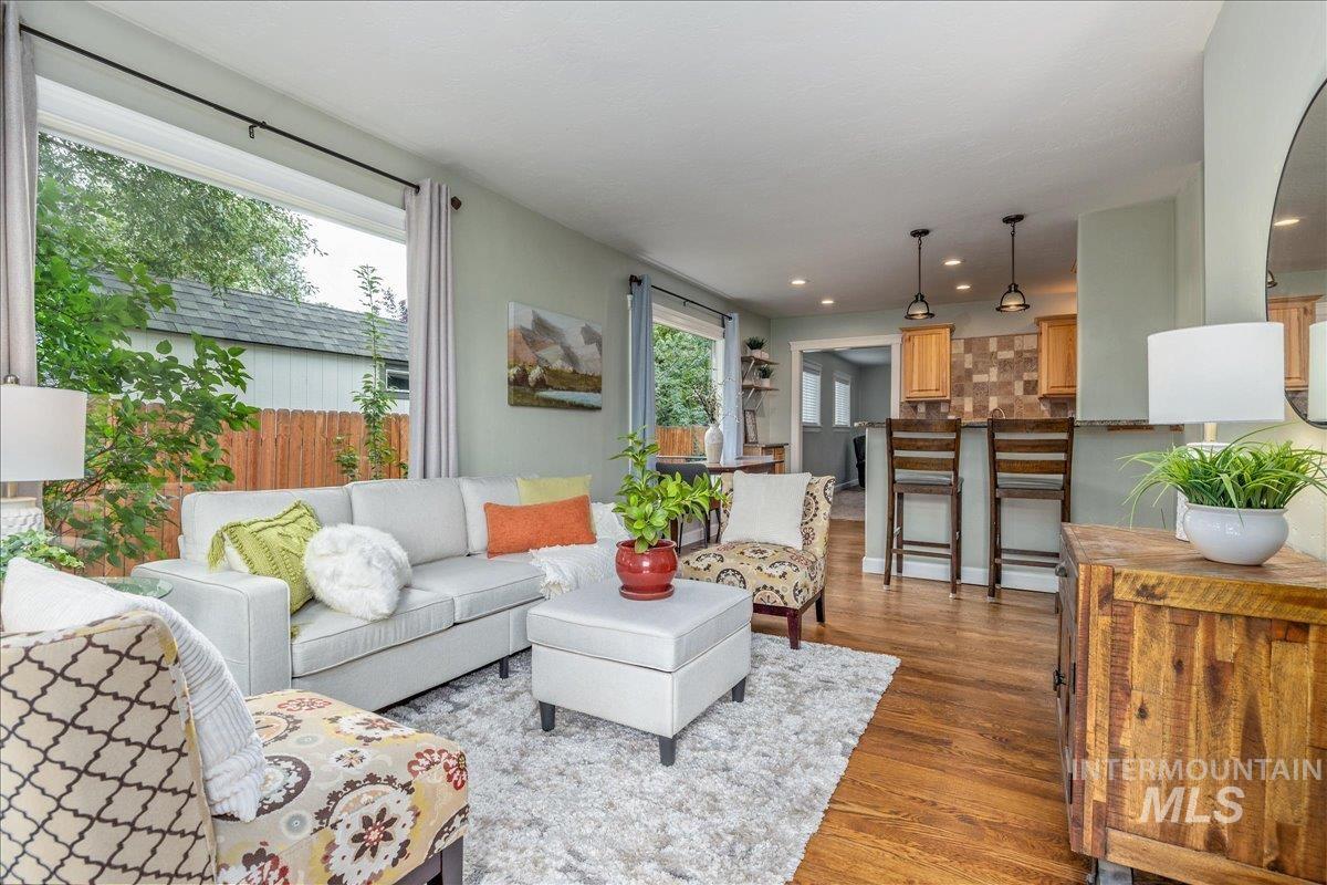 2405 S Scarlet St.