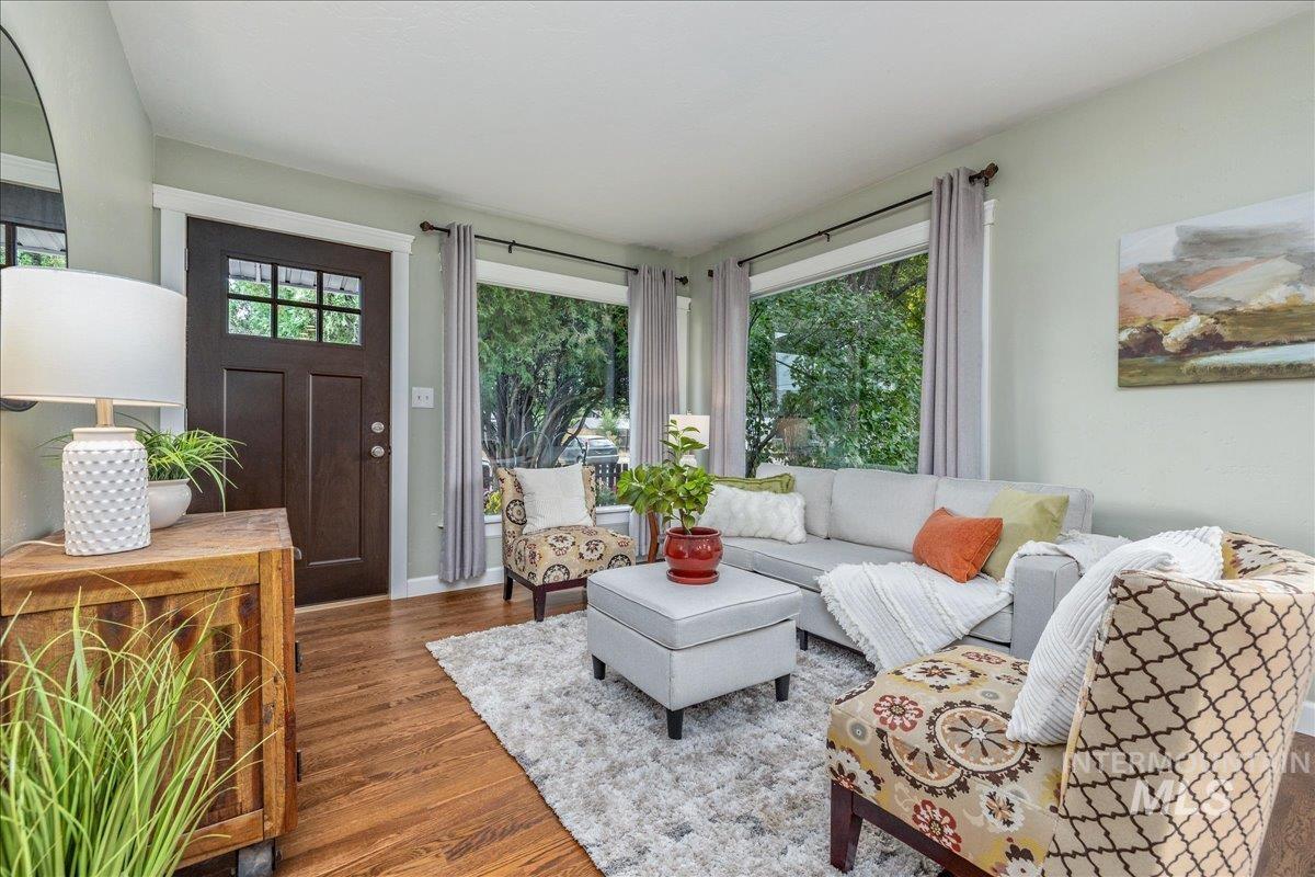 2405 S Scarlet St.