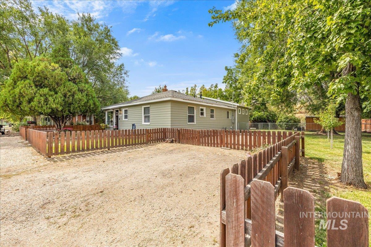 2405 S Scarlet St.