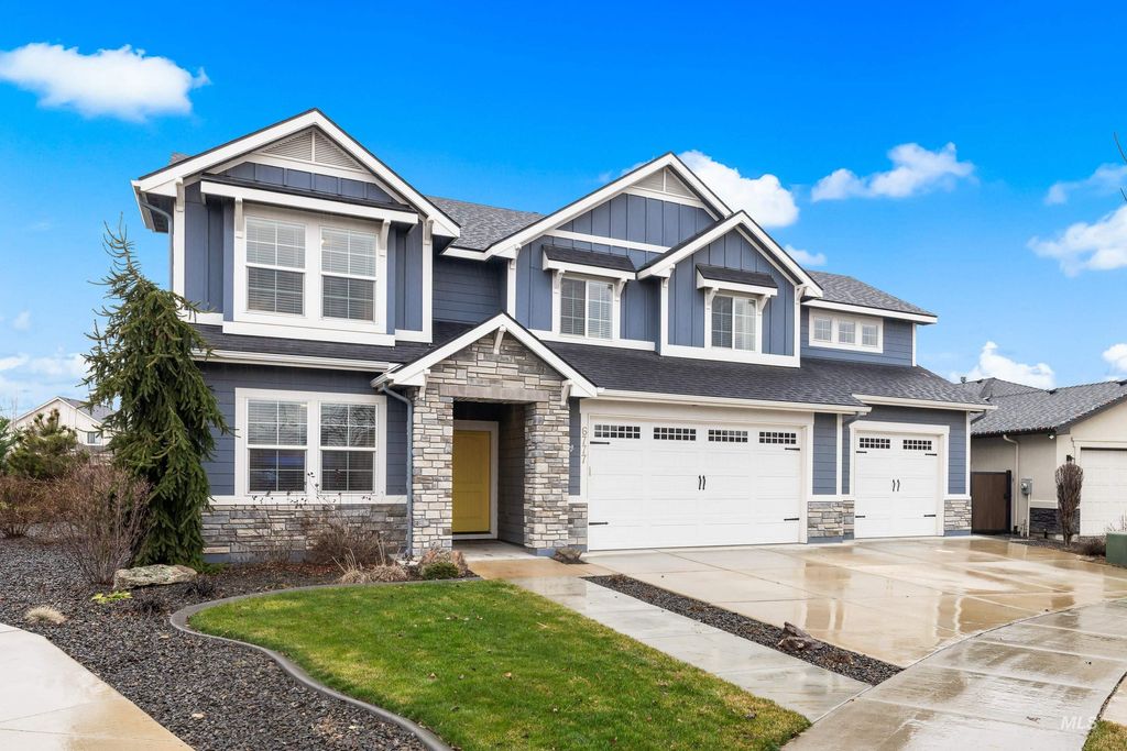 Photo of 6777 N Exeter Ave, Meridian, ID 83646 (MLS # 98971116)