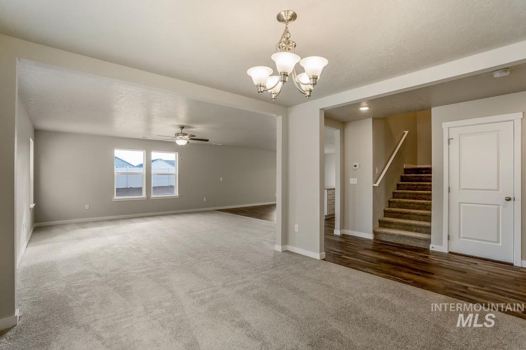 Photo of 10768 Armuth St, Caldwell, ID 83605 (MLS # 98972708)