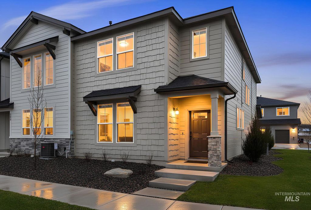 Photo of 406 N Fritts Ave, Meridian, ID 83642 (MLS # 98982029)