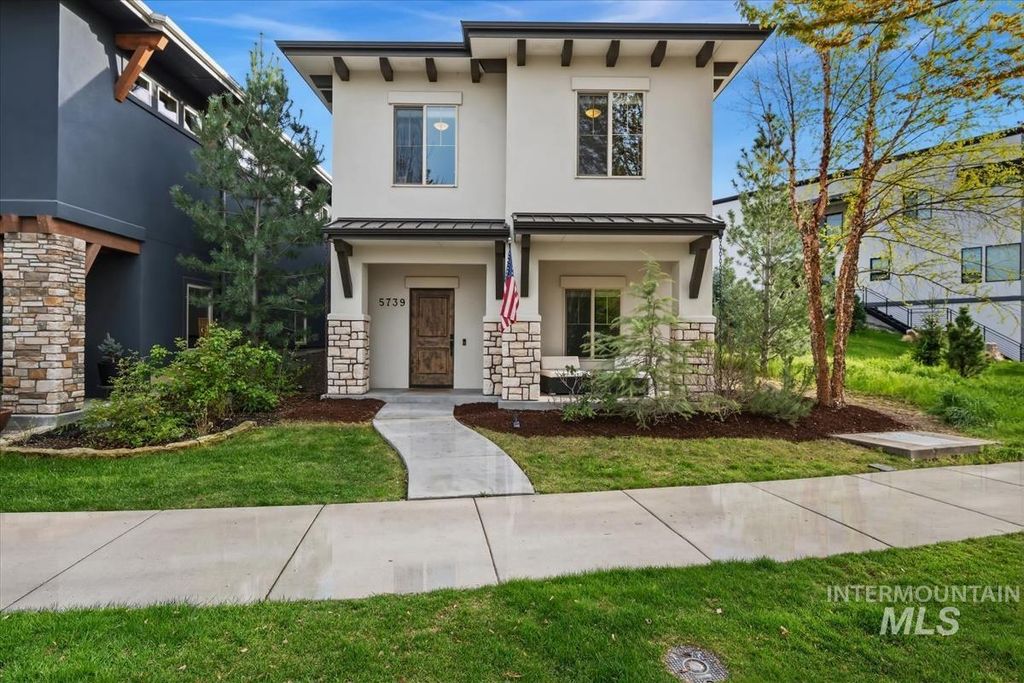 Photo of 5739 W Hidden Springs Dr, Boise, ID 83714 (MLS # 98982913)