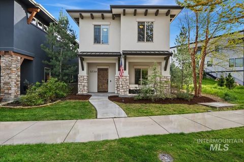 Photo of 5739 W Hidden Springs Dr, Boise, ID 83714 (MLS # 98982913)