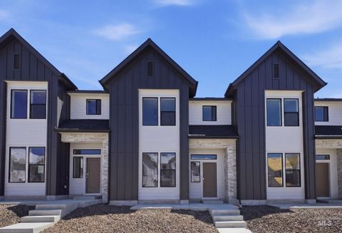 Photo of 6747 S Spindlebush Ave, Boise, ID 83709 (MLS # 98984754)