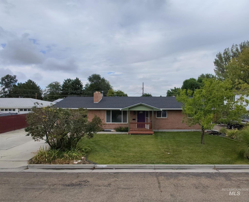 Photo of 306 Palo Alto Drive, Caldwell, ID 83605 (MLS # 98999805)