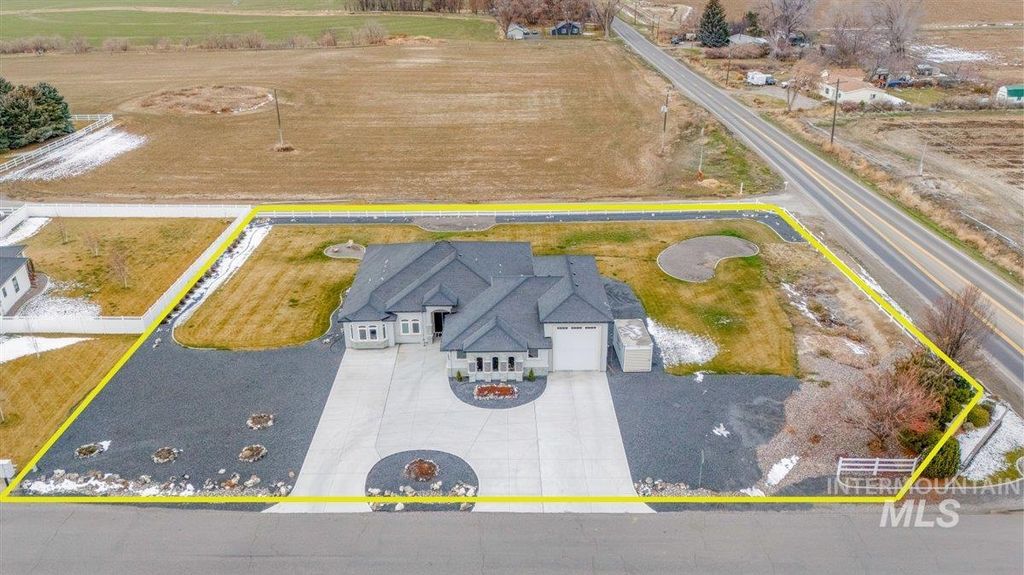 Photo of 103 S 160 W, Jerome, ID 83338 (MLS # 98972633)