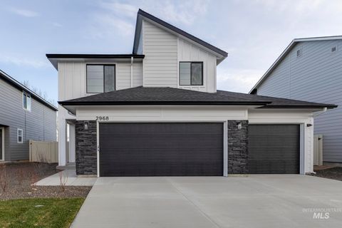 Photo of 6617 W Plateau Creek Dr, Meridian, ID 83646 (MLS # 98979904)