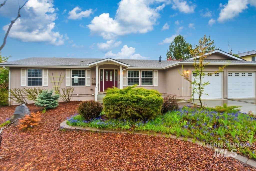 Photo of 707 Hathaway St, Moscow, ID 83843 (MLS # 98983366)