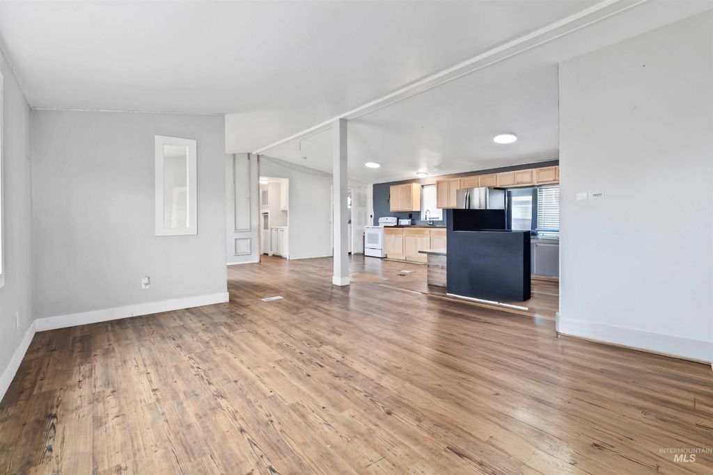 Photo of 5827 E Little Basin Rd, King Hill, ID 83633 (MLS # 98969564)