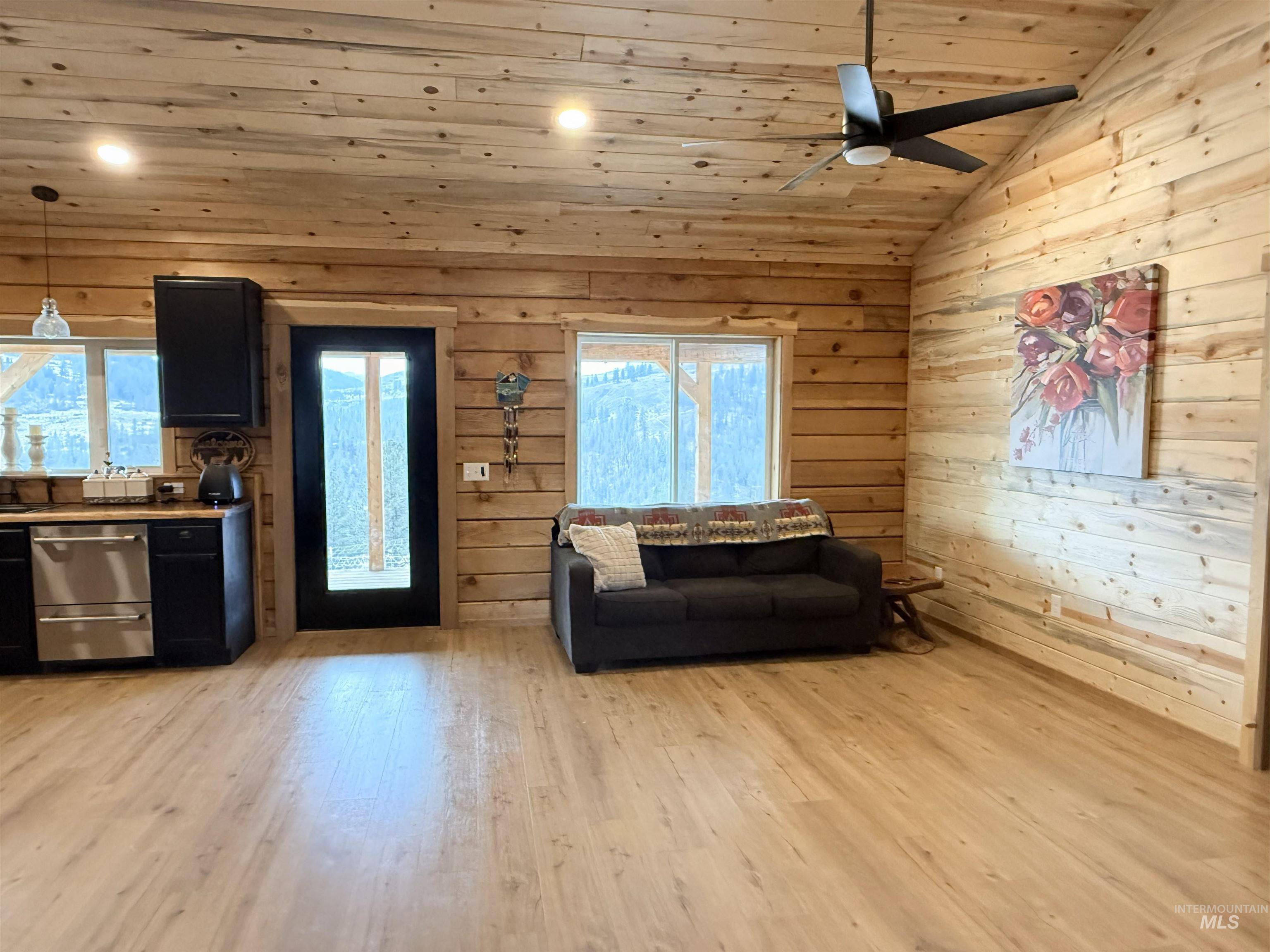 113 Sweetwater Drive