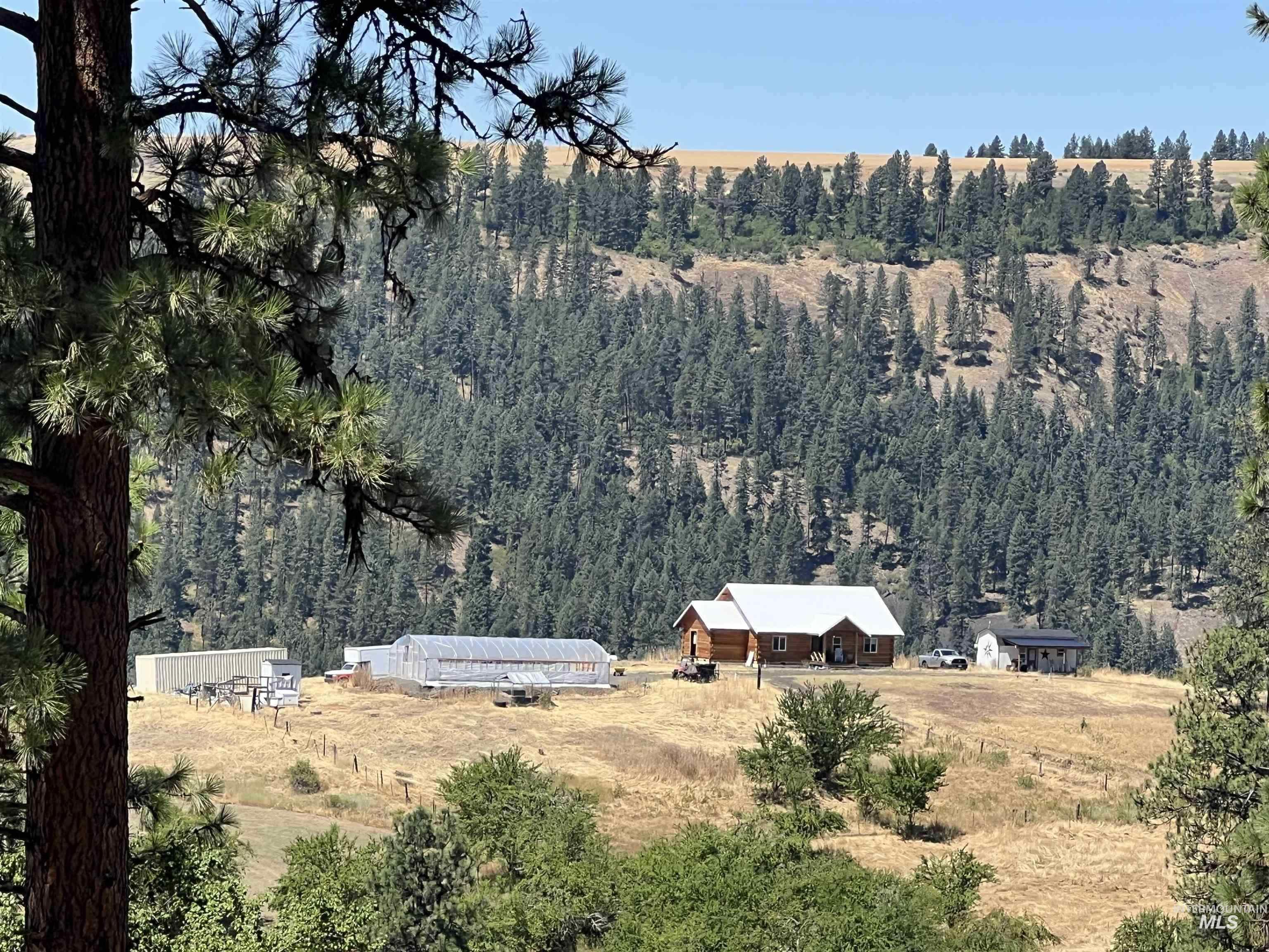 113 Sweetwater Drive