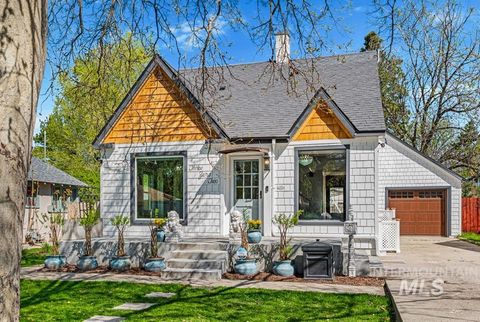 Photo of 302 S Peasley St, Boise, ID 83705 (MLS # 98981040)