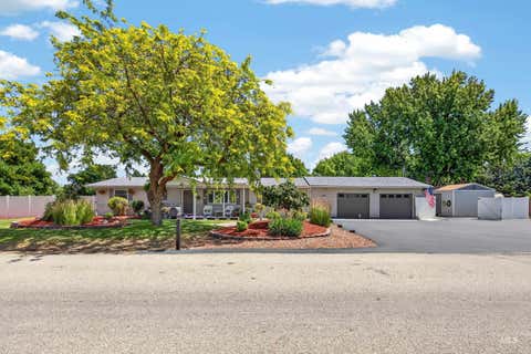 Photo of 3060 Model Farm Dr, Meridian, ID 83642 (MLS # 98990519)