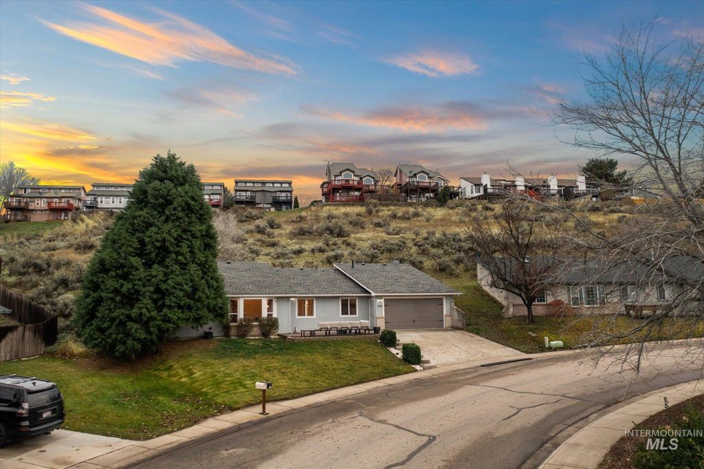 Photo of 2751 E Mendota Dr, Boise, ID 83716 (MLS # 98970537)