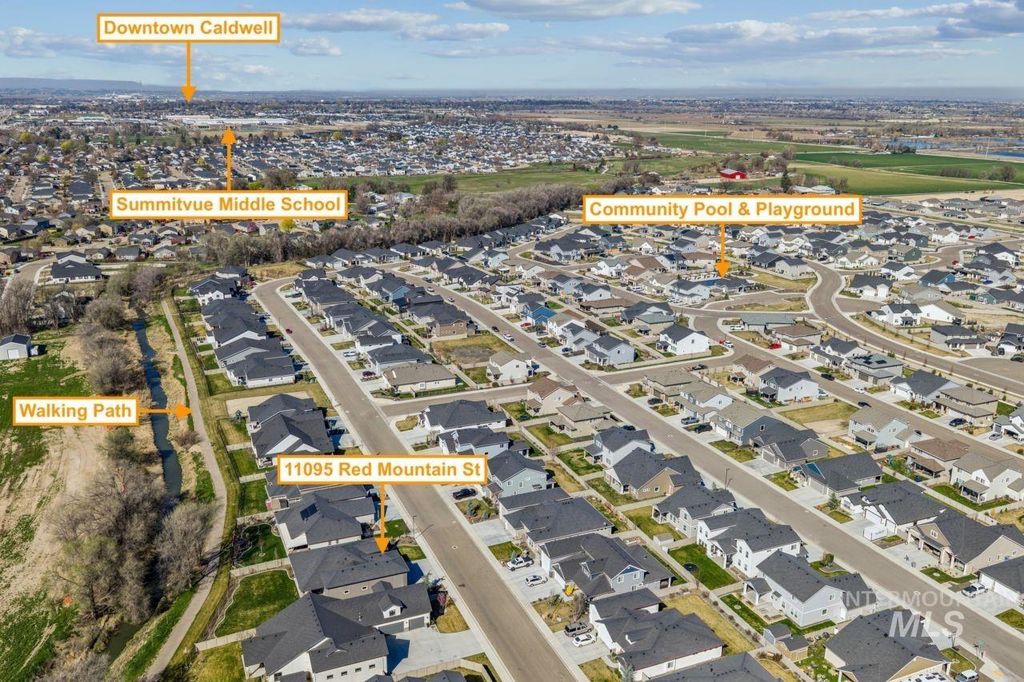 Photo of 11095 Red Mountain Street, Caldwell, ID 83605 (MLS # 98979074)