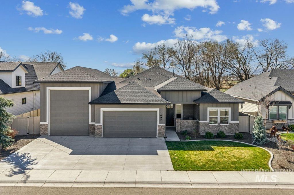 Photo of 11095 Red Mountain Street, Caldwell, ID 83605 (MLS # 98979074)
