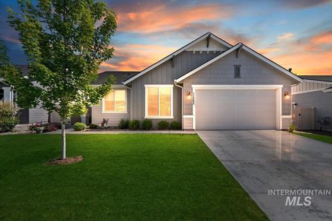 Photo of 11592 W San Remo Dr, Nampa, ID 83686 (MLS # 98988581)