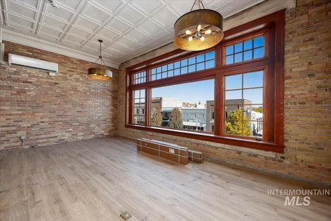 Photo of 150 Main Ave #14, Twin Falls, ID 83301 (MLS # 98966968)