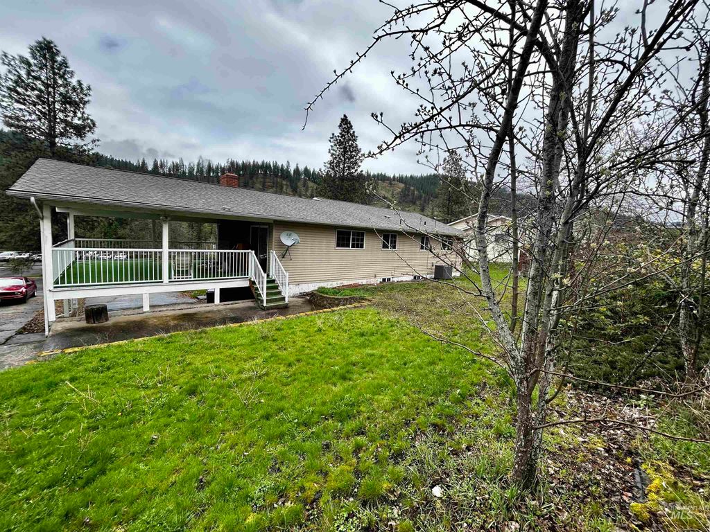 Photo of 12686 Laqa Ave, Orofino, ID 83544 (MLS # 98941896)