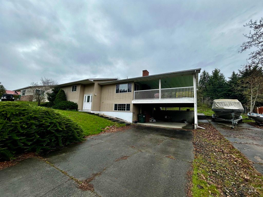 Photo of 12686 Laqa Ave, Orofino, ID 83544 (MLS # 98941896)