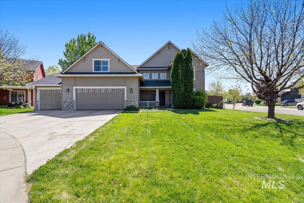 Photo of 498 E W Moskee St, Meridian, ID 83646 (MLS # 98984196)