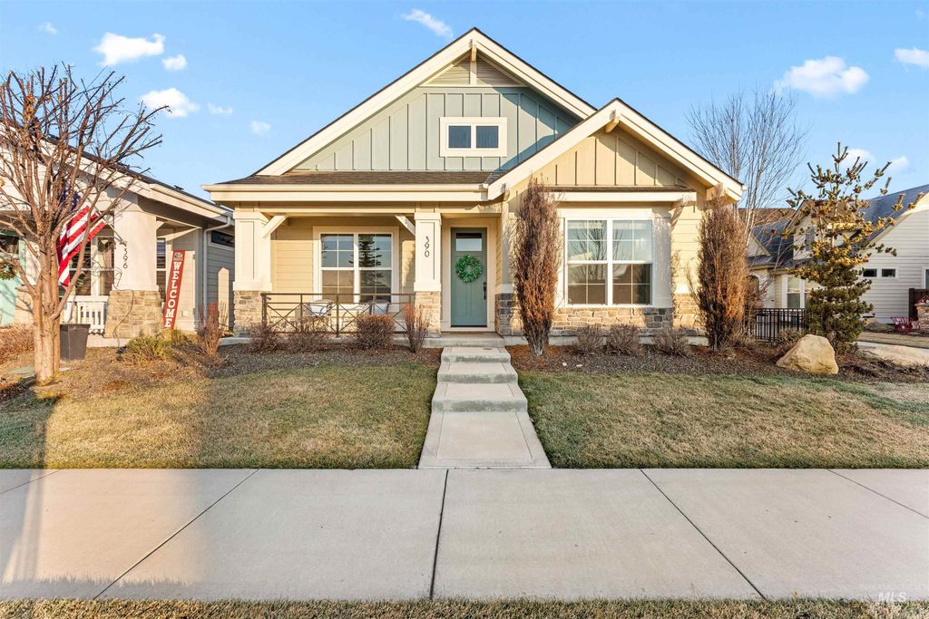 Photo of 390 W Lockhart Ln, Meridian, ID 83646 (MLS # 98972025)