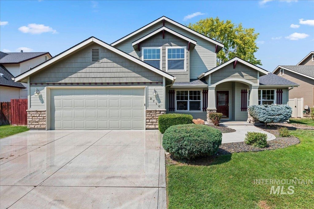 Photo of 2710 W Crossland DR, Meridian, ID 83642 (MLS # 98995915)
