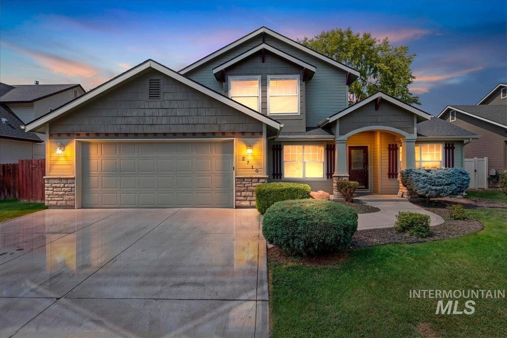 Photo of 2710 W Crossland DR, Meridian, ID 83642 (MLS # 98995915)