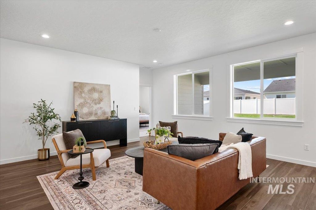 Photo of 2573 N Morehouse Ave, Eagle, ID 83616 (MLS # 98978149)